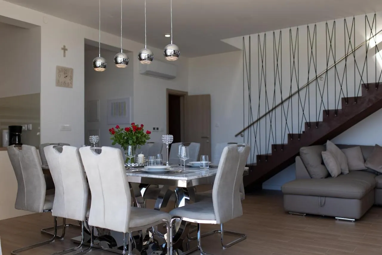 Luxury Villa Bueno Kastela