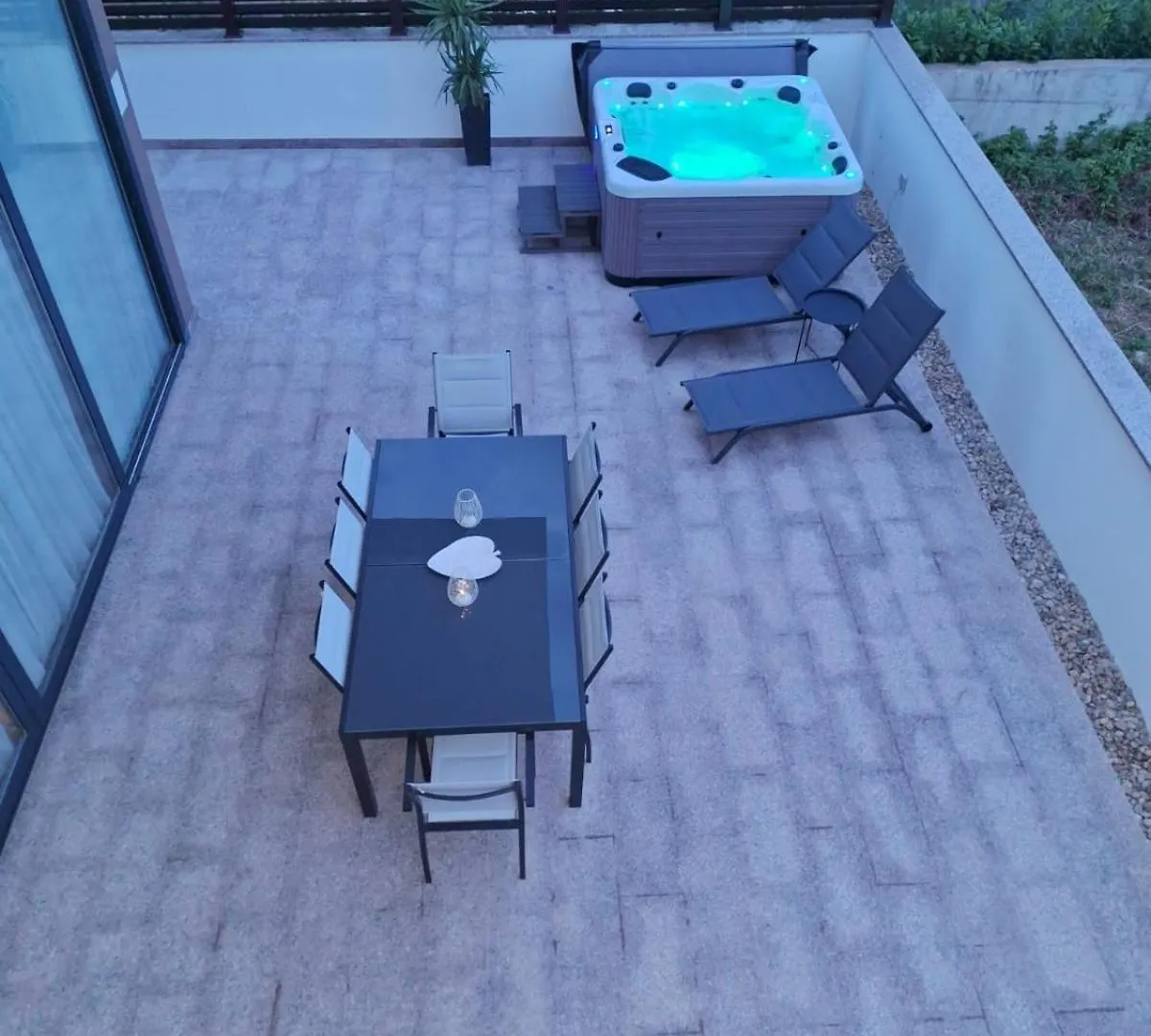 Luxury Villa Bueno Kastela 0*,