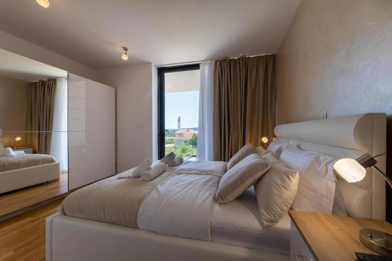 Luxury Villa Bueno Kastela